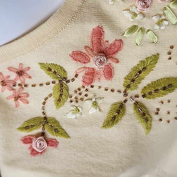 NWOT Roper yellow embroidered cardigan size large - Picture 4 of 17